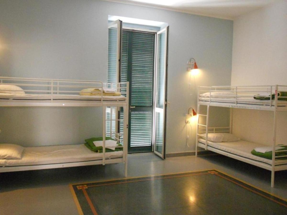 La Controra Hostel Naples Exterior photo